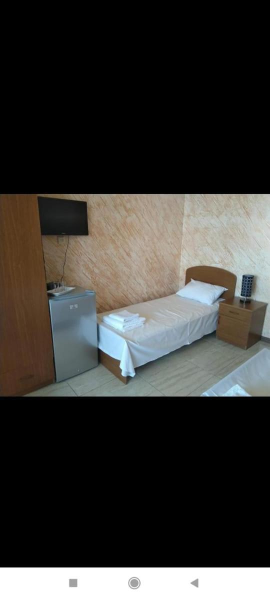 Geno Guest House 卡瓦拉提 客房 照片