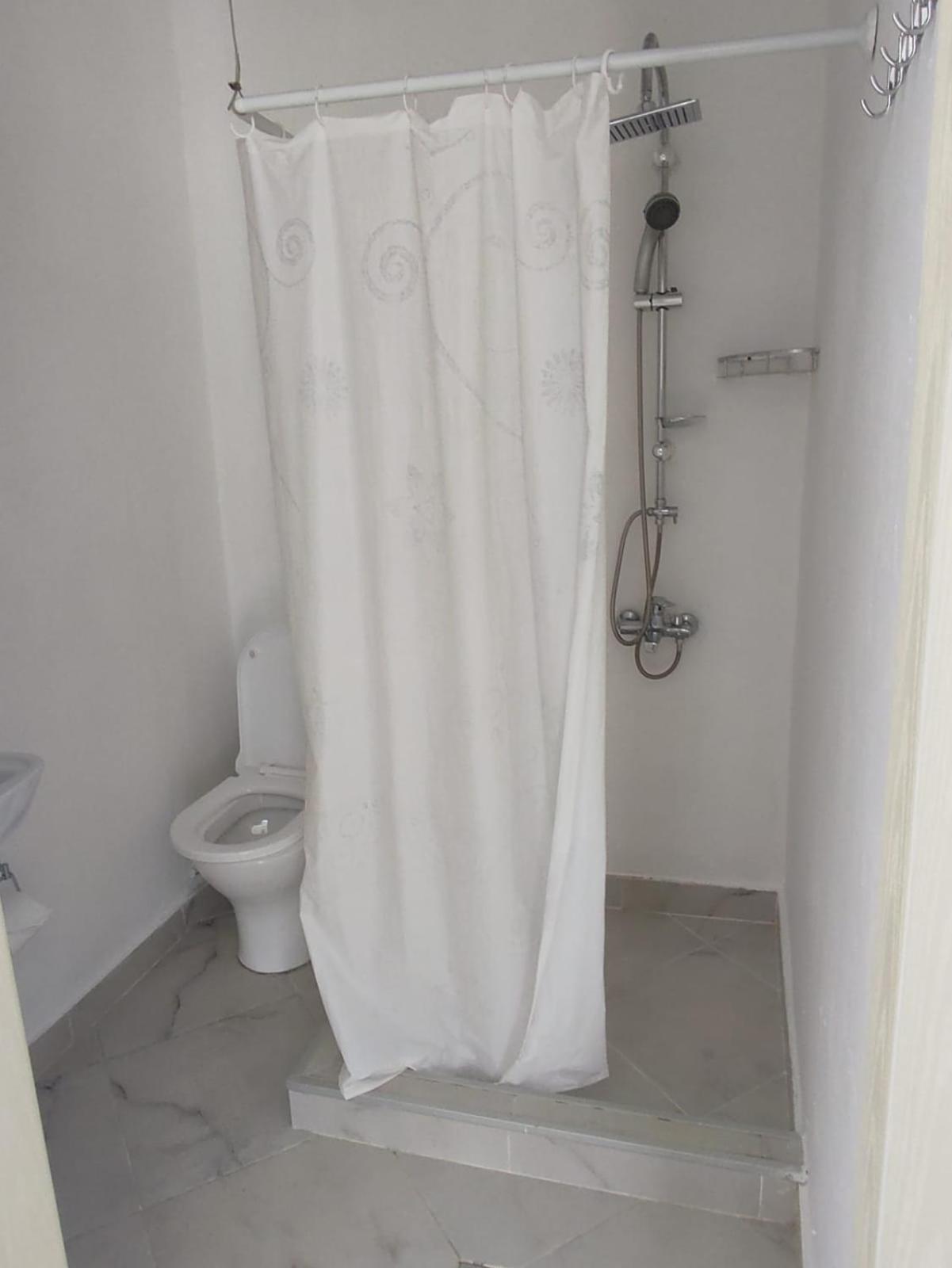 Geno Guest House 卡瓦拉提 客房 照片